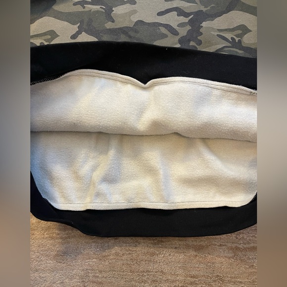 Jocelyn “UFO Hoodie” with real rabbit fur, size S - Picture 7 of 7